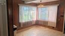 Eat-in kitchen 20262952