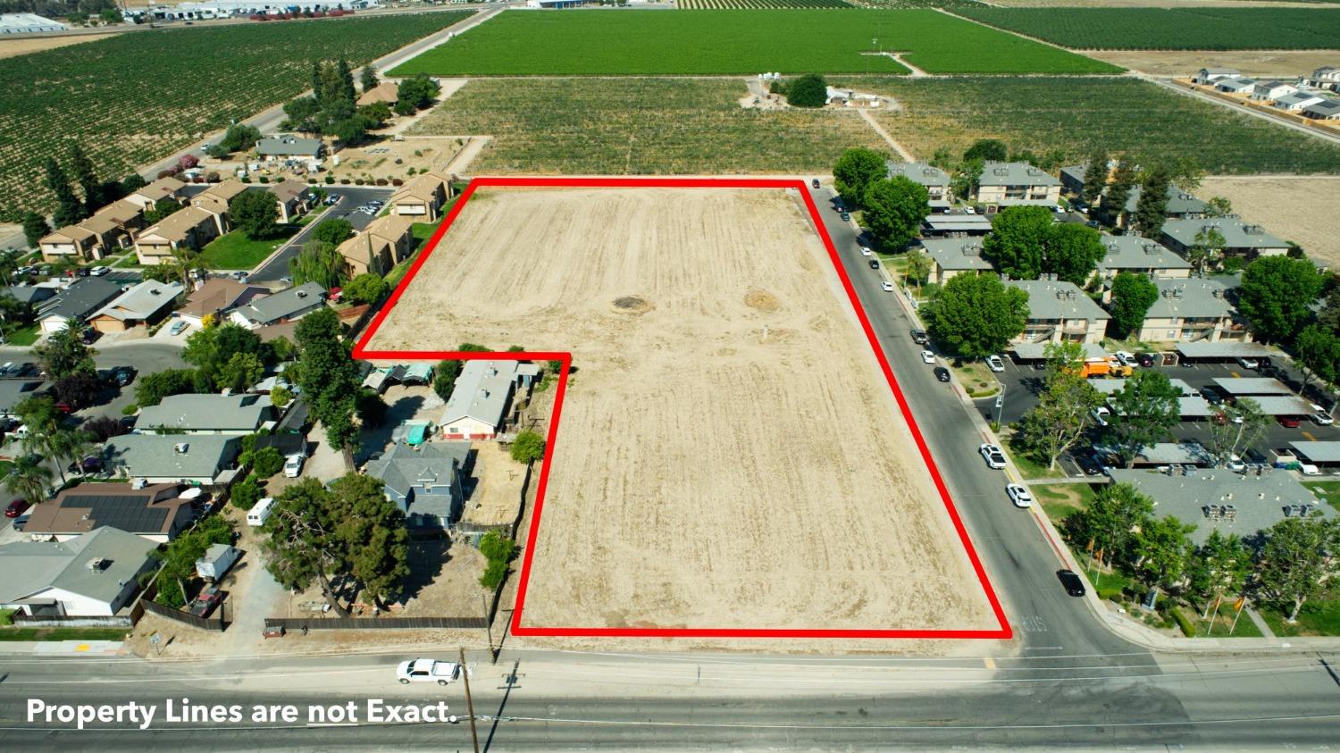 Photo of 2539 10th Ave in Kingsburg, CA
