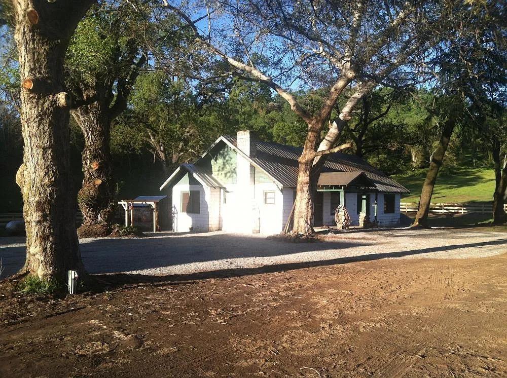Photo of 35294 Ruth Hill Rd in Squaw Valley, CA