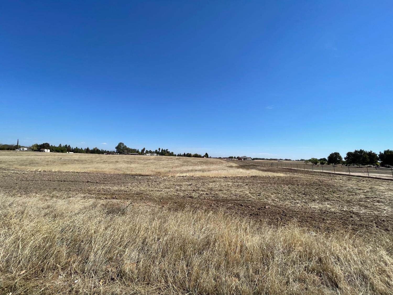 Photo of 21088 Steward Rd in Madera, CA