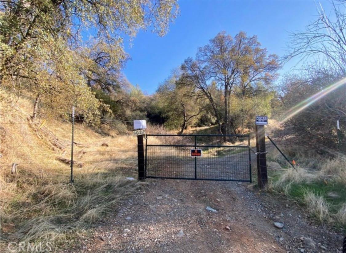 Photo of 5022 Stockton Crk in Mariposa, CA