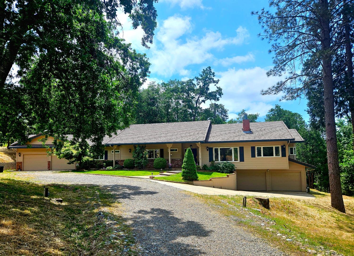 Photo of 52946 Timberview Rd in North Fork, CA