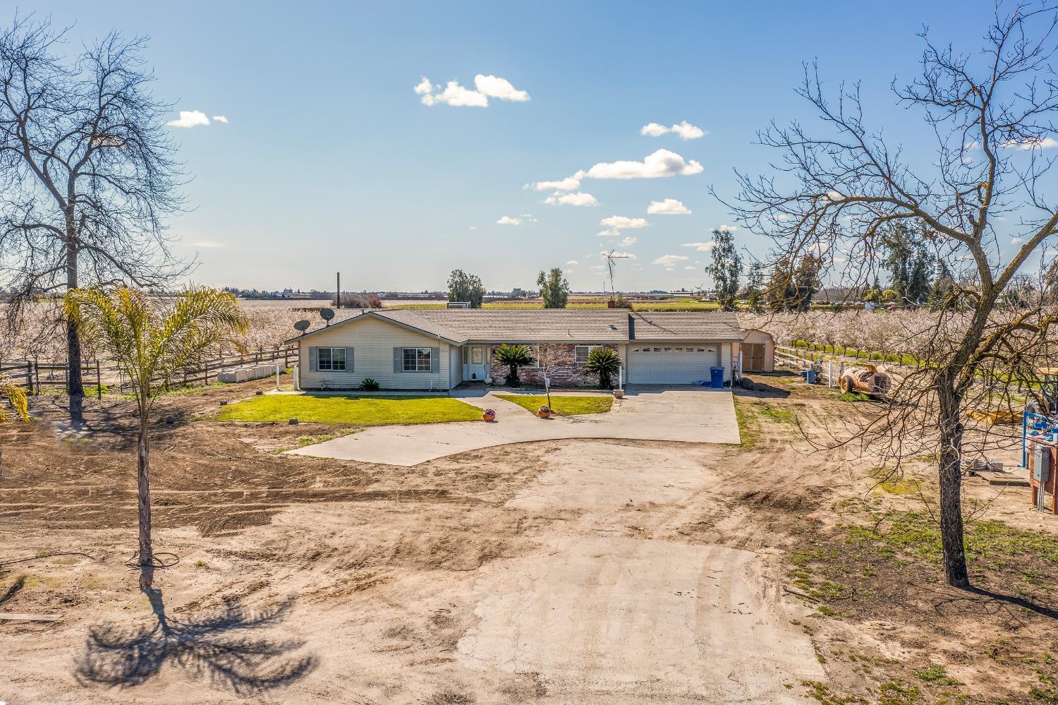 12171 E Huntsman Avenue
