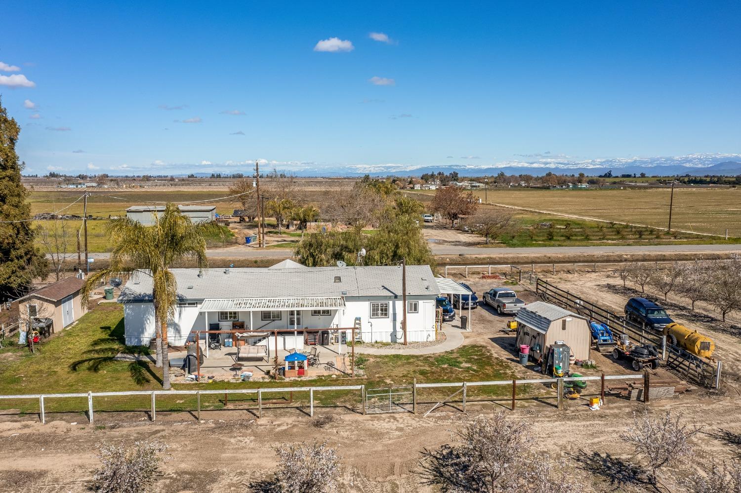 12171 E Huntsman Avenue