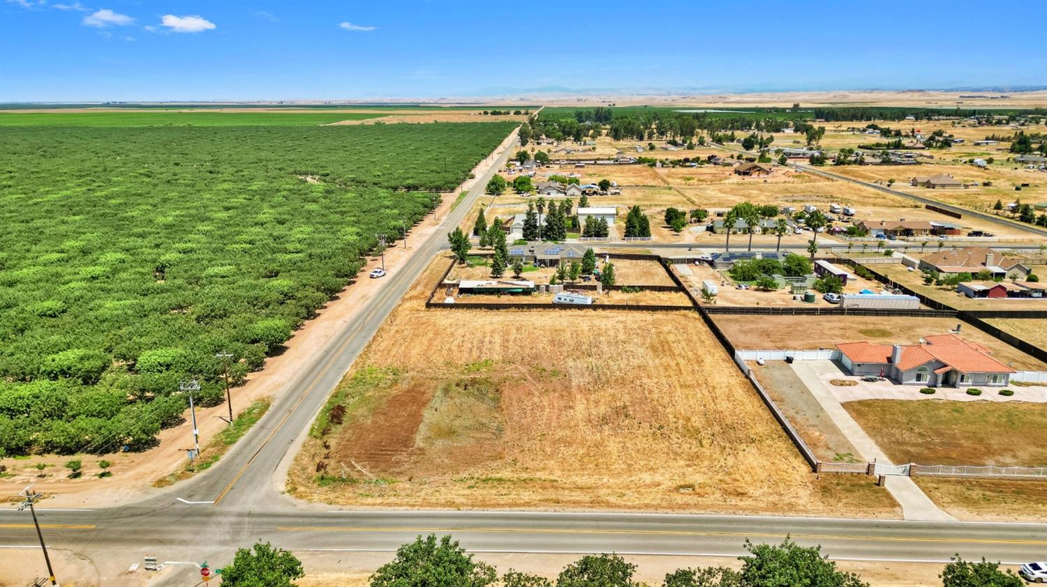 Discover possibilities! Welcome to Madera Valley Lakes, where we present to you a vacant lot with 48,351 square feet of commercial land. Come with your creativity and entrepreneurial spirit for the use of this space in a prime corner location, this lot offers endless opportunities for development. Whether you are looking to establish a new business, start a franchise, or invest in real estate, this lot is a perfect choice. This is your opportunity to own a piece of commercial property in the heart of Madera Valley Lakes! Buyer to verify all information including zoning and use with Madera County.