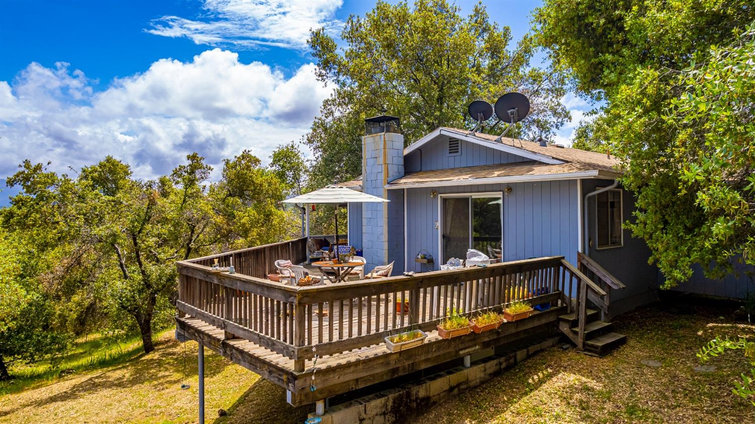 Photo of 5090 Tip Top Rd in Mariposa, CA