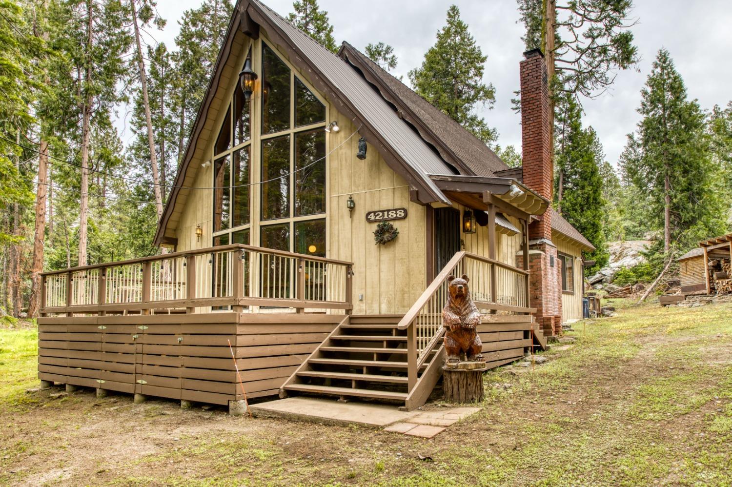 Located on a quiet cul-de-sac in Shaver Lake's popular Sierra Cedars subdivision, this wonderful 3bed/1.5bath mountain cabin offers lots of privacy and level land to enjoy the beautiful forest/meadow setting. More info to come....