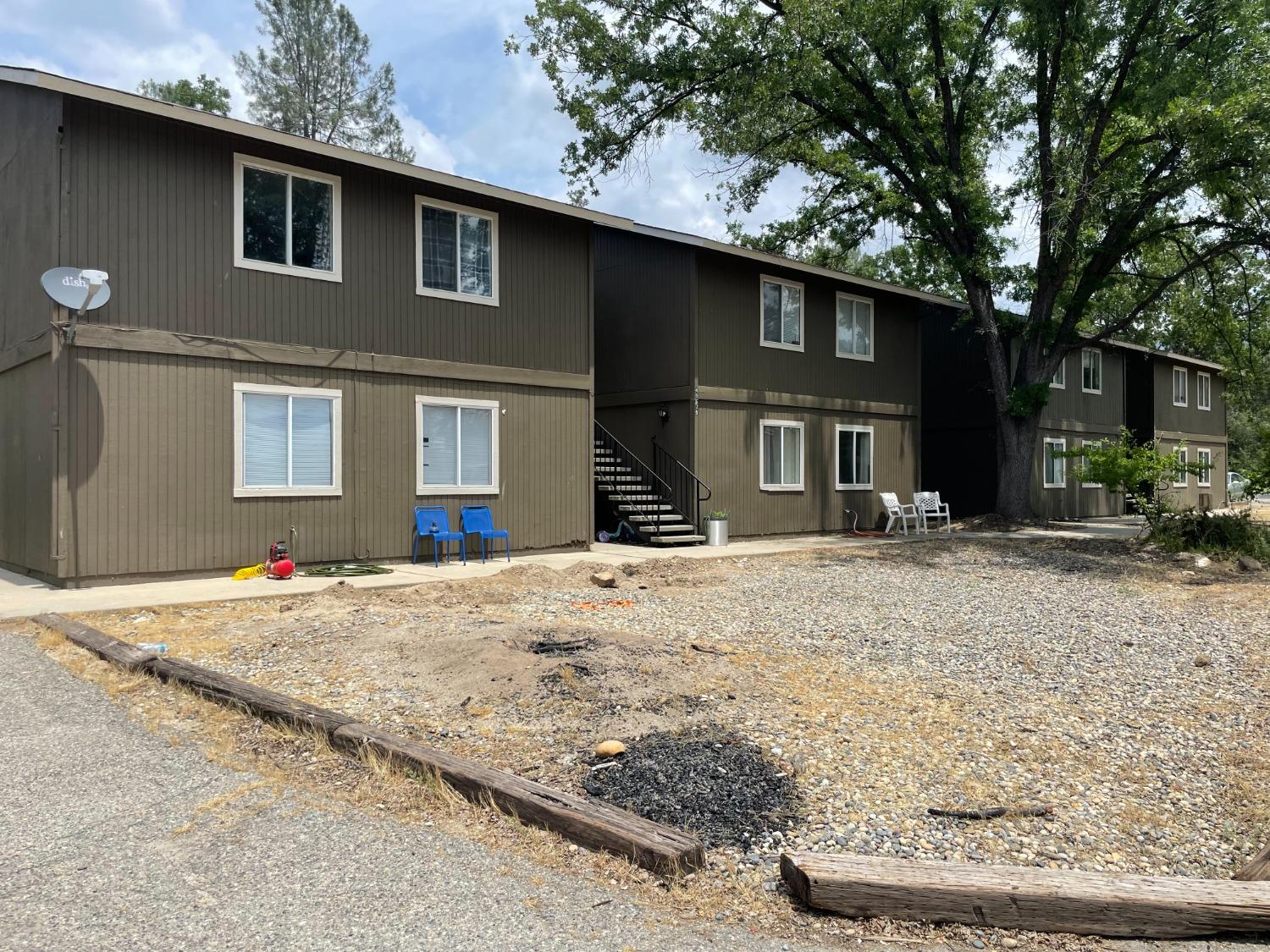 Photo of 49679 River Falls Ln in Oakhurst, CA