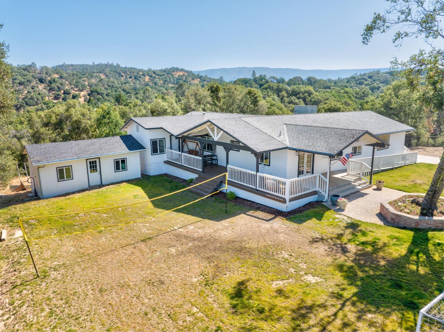 Photo of 53777 Rd 200 in O Neals, CA