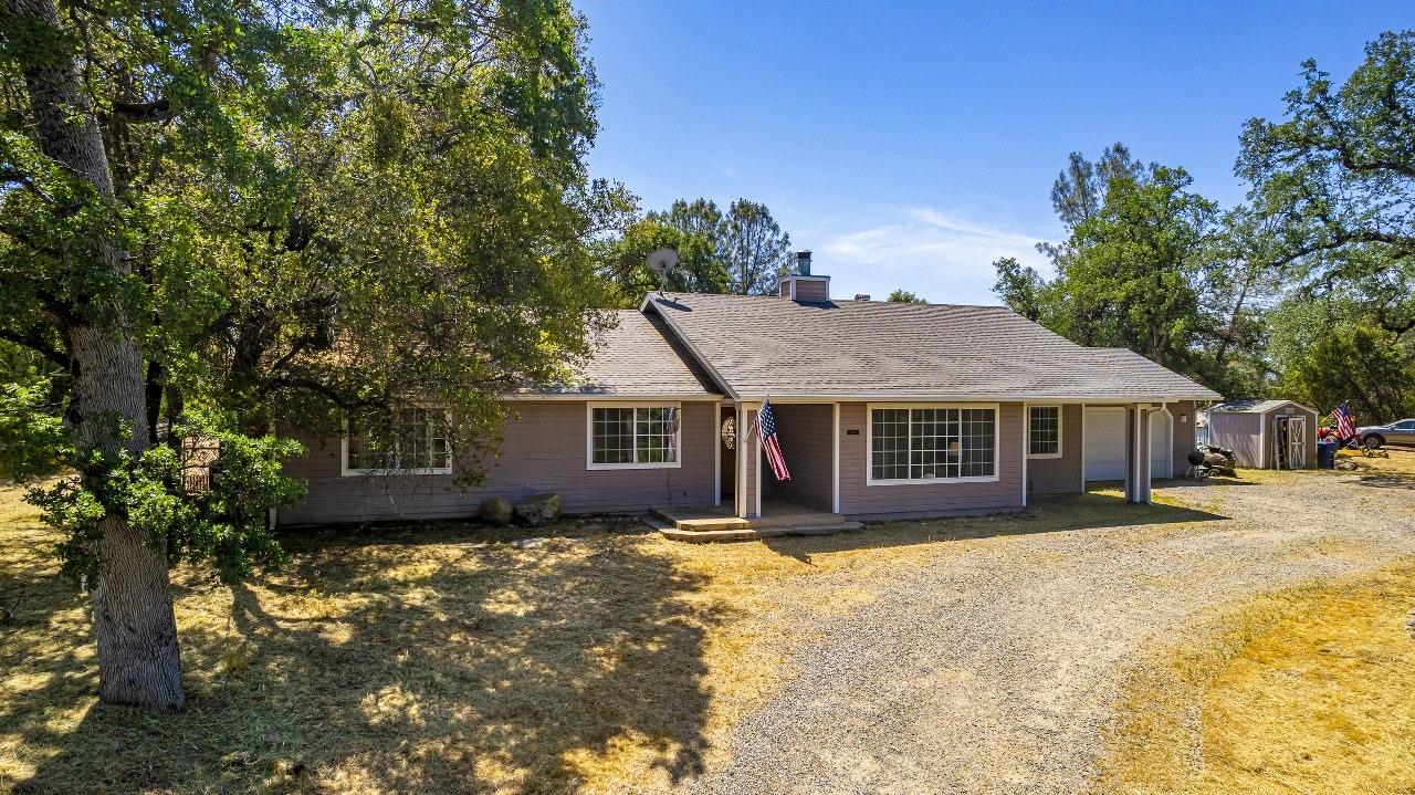 Photo of 31863 Oak Junction Ln in North Fork, CA