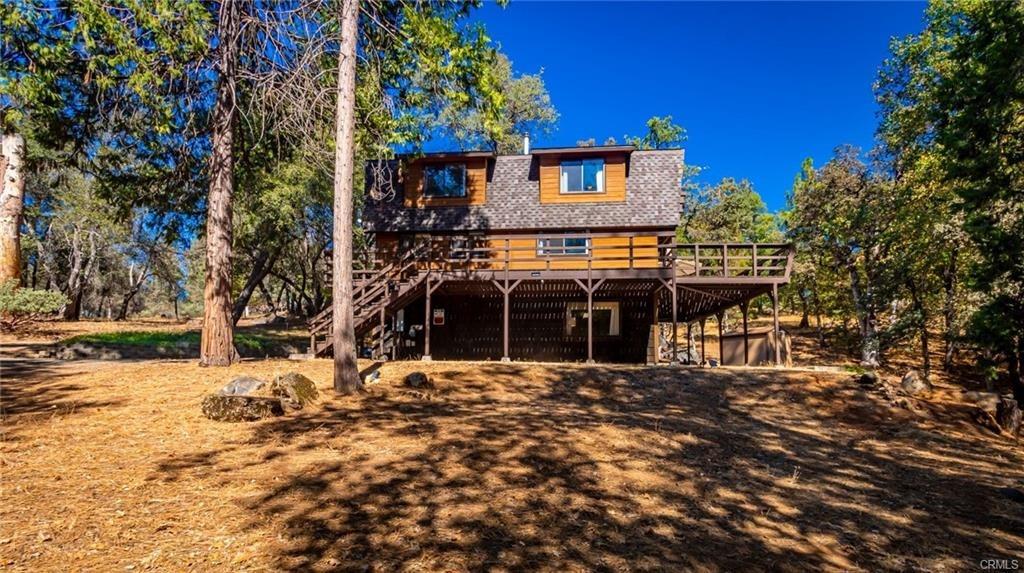 Photo of 36540 Mudge Ranch Rd in Coarsegold, CA
