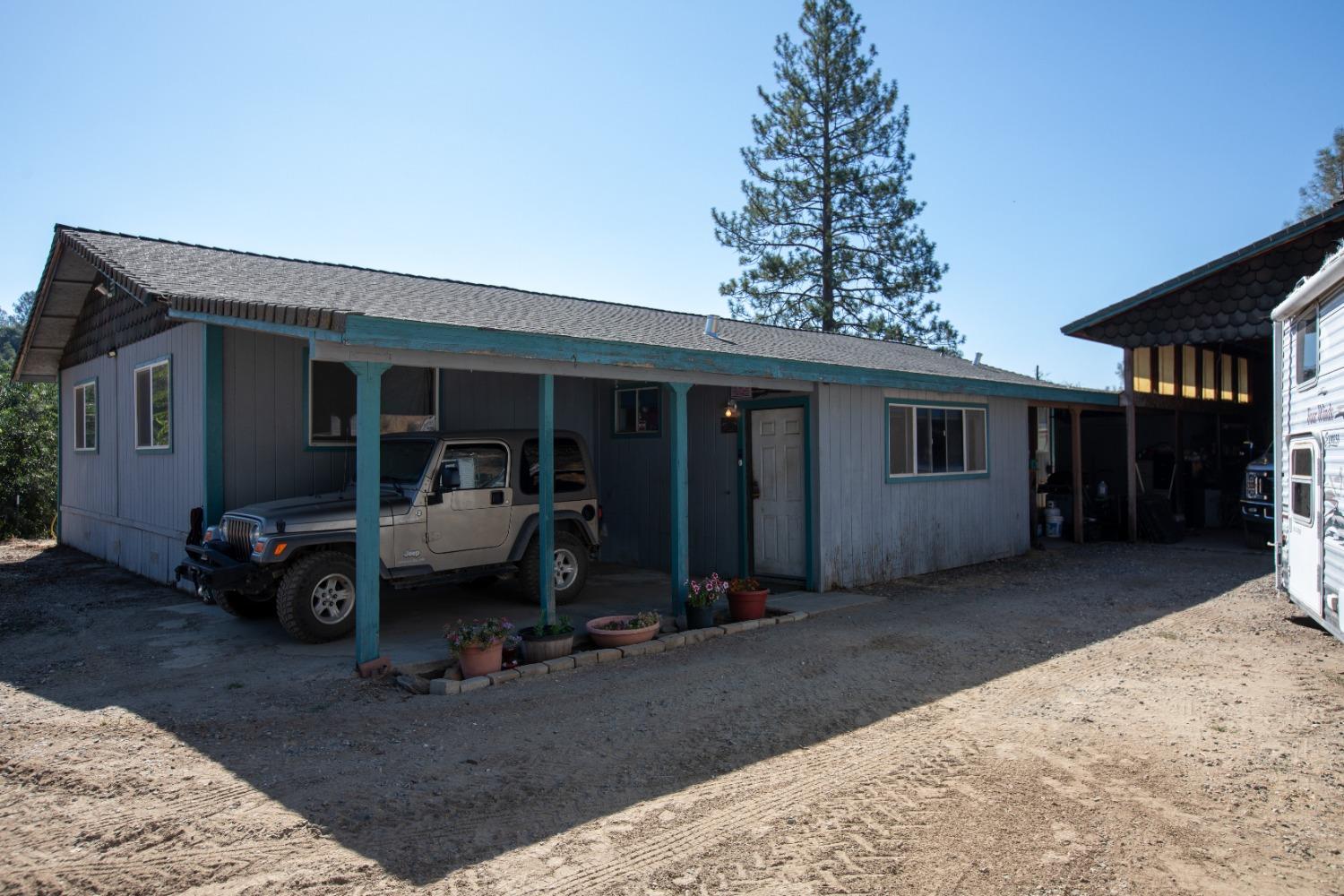 Photo of 2764 Cricket Hl in Mariposa, CA