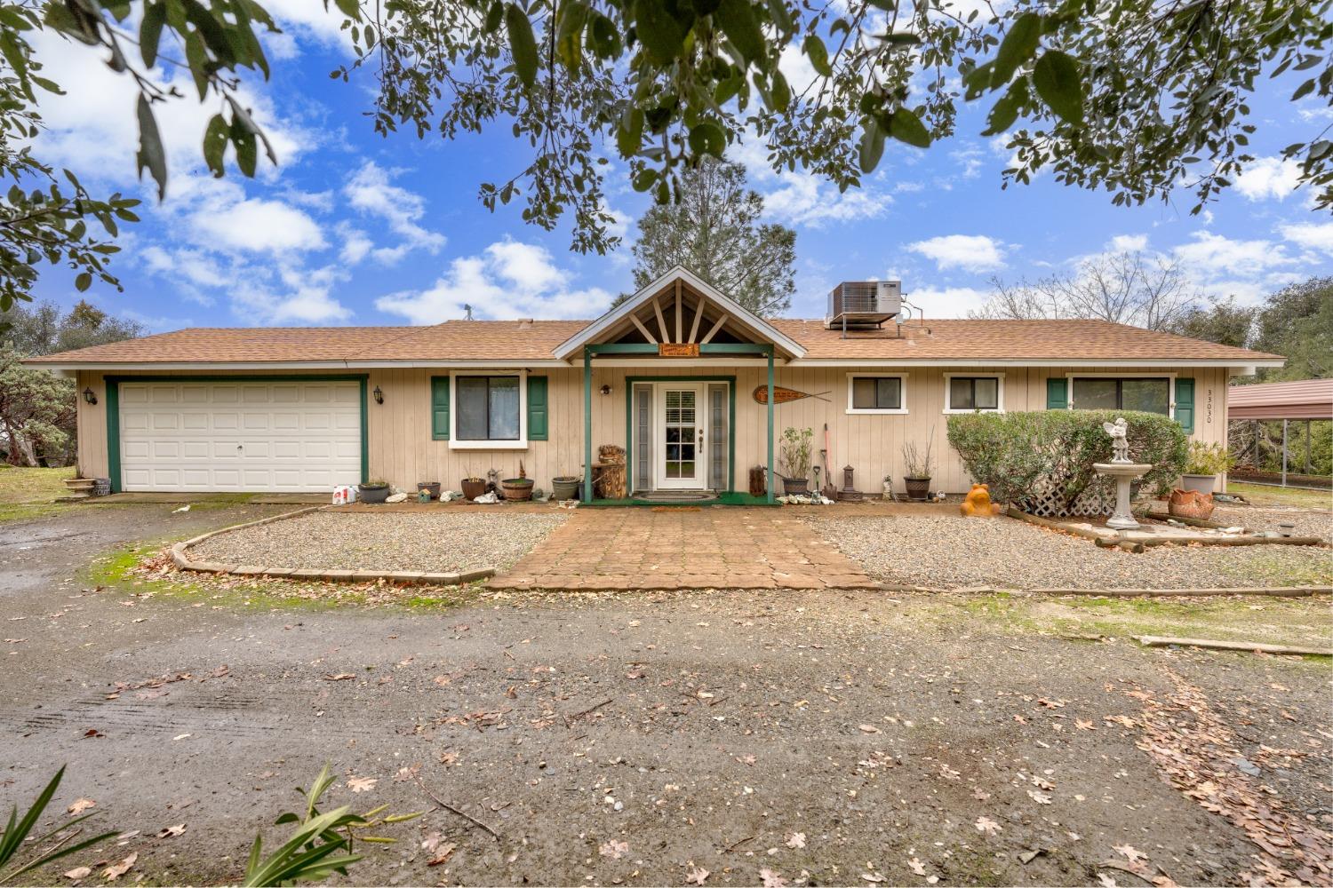 Photo of 33030 Rd 233 in North Fork, CA