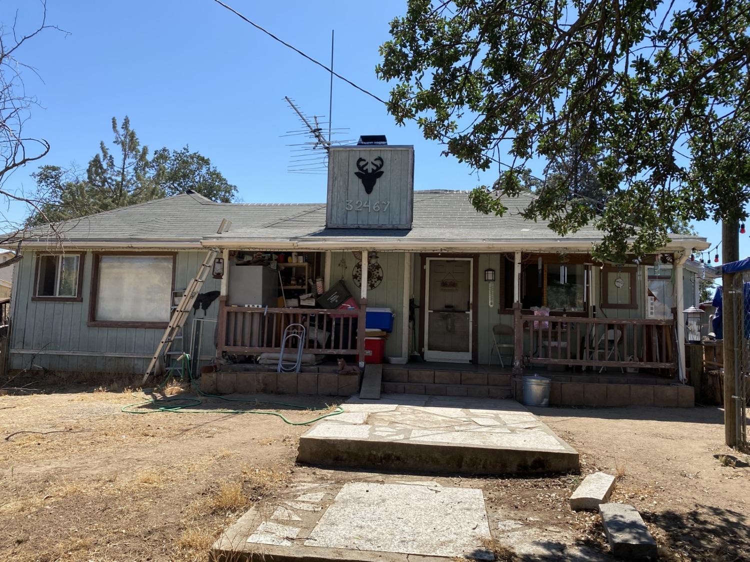 Photo of 32467 Rd 600 in Raymond, CA