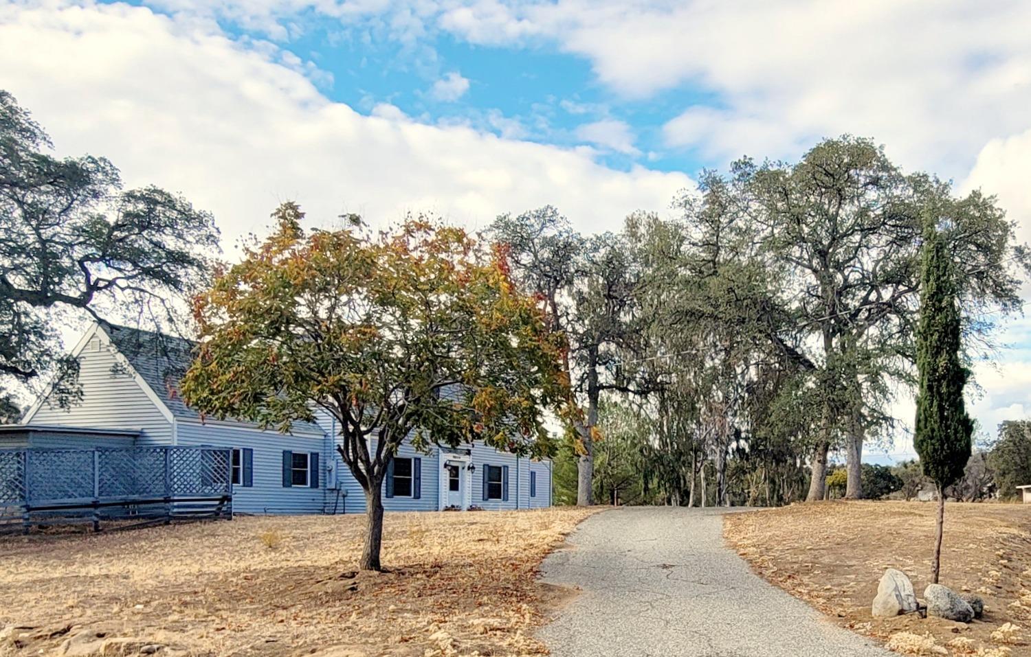 Photo of 30114 Corral Dr in Coarsegold, CA