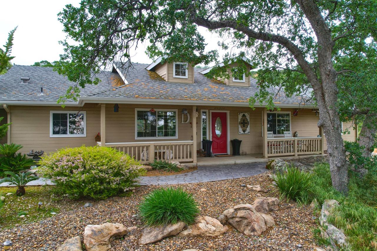 Photo of 31358 N North Dome Dr in Coarsegold, CA