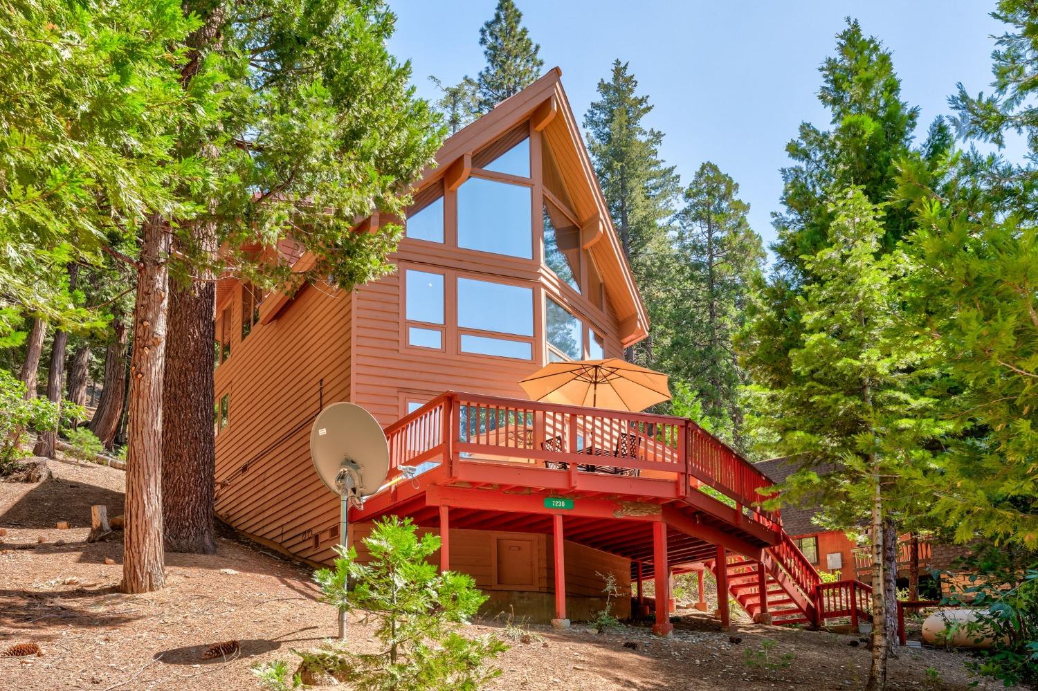 Photo of 7230 Yosemite Park Wy in Yosemite West, CA