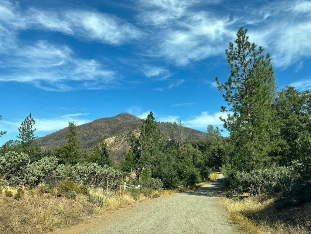 Photo of 5 Crystal Cove Ln in Mariposa, CA