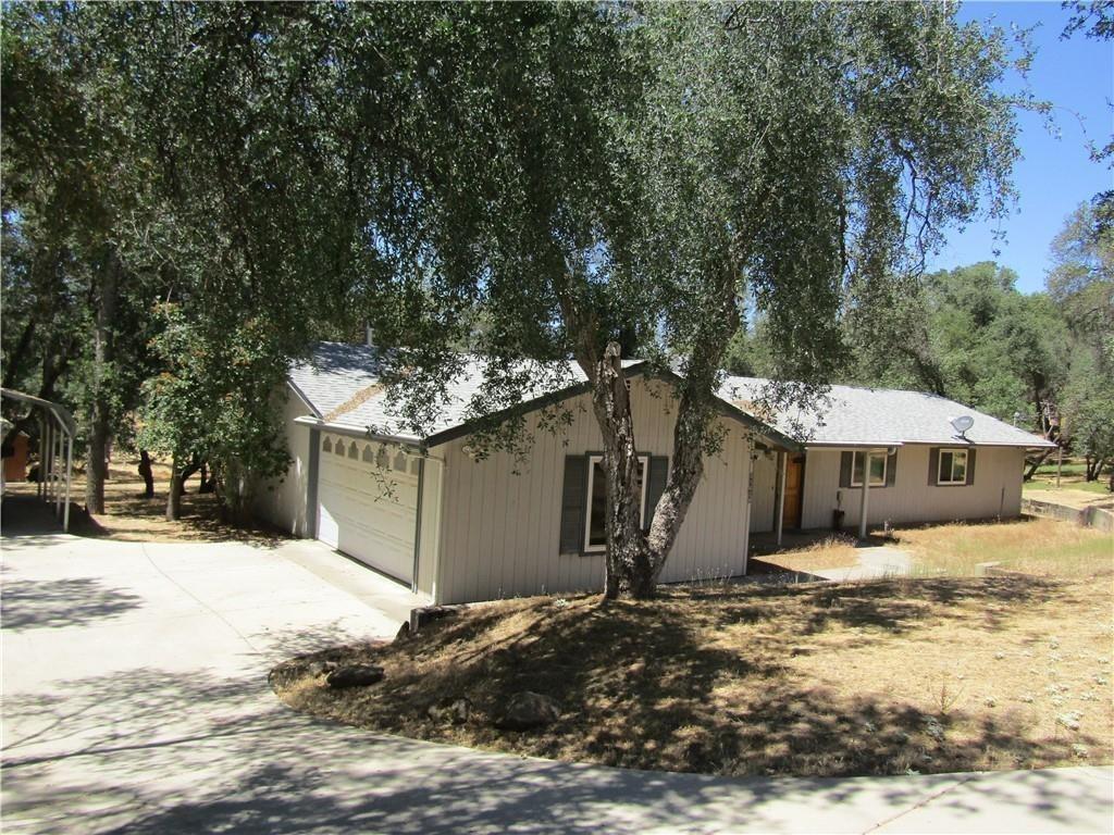 Photo of 31626 Sioux Rd in Coarsegold, CA