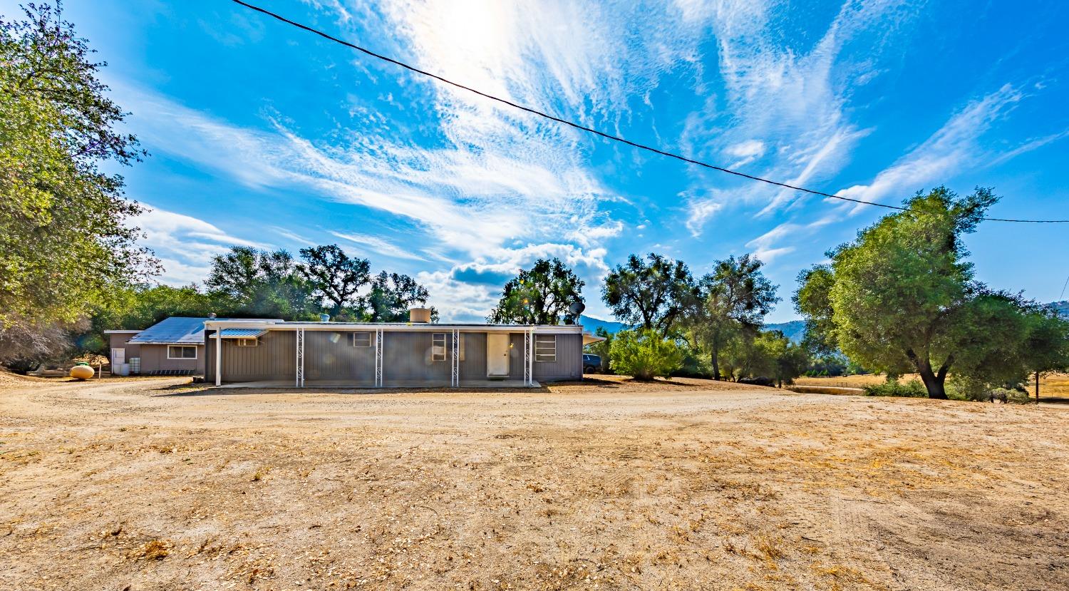 Photo of 45471 Sunrise Dr in Ahwahnee, CA