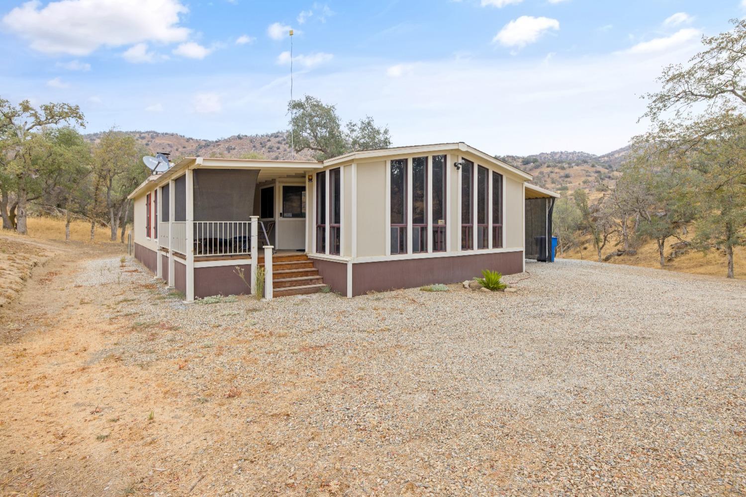 Photo of 38772 Deerbrook Ln in Squaw Valley, CA