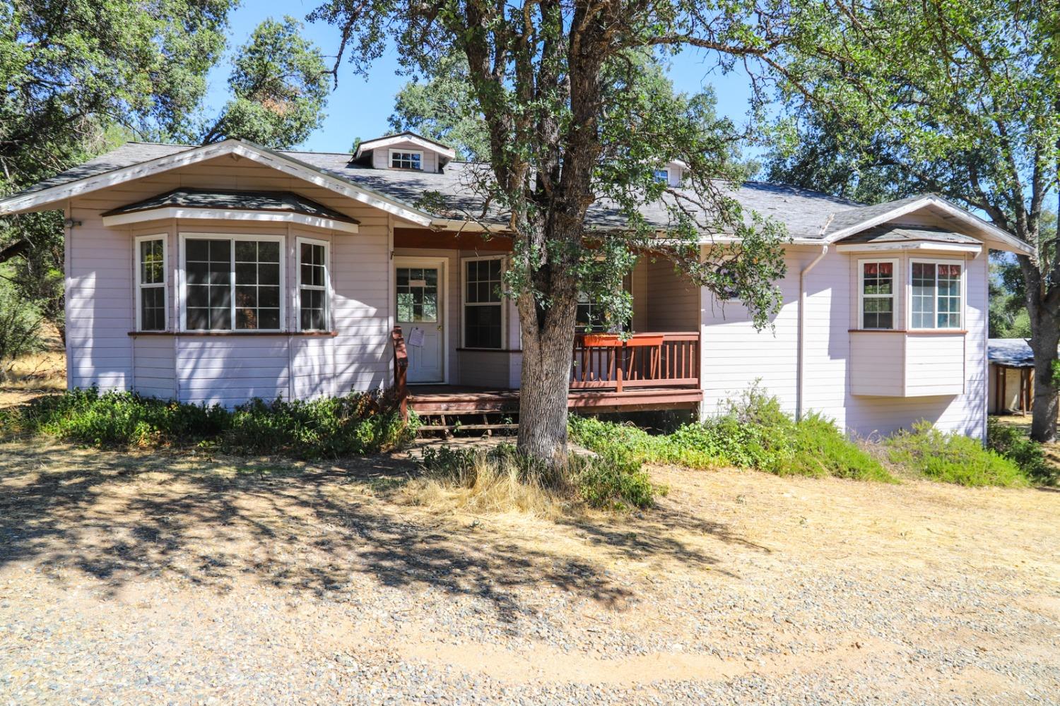 Photo of 39009 Rd 425B in Oakhurst, CA