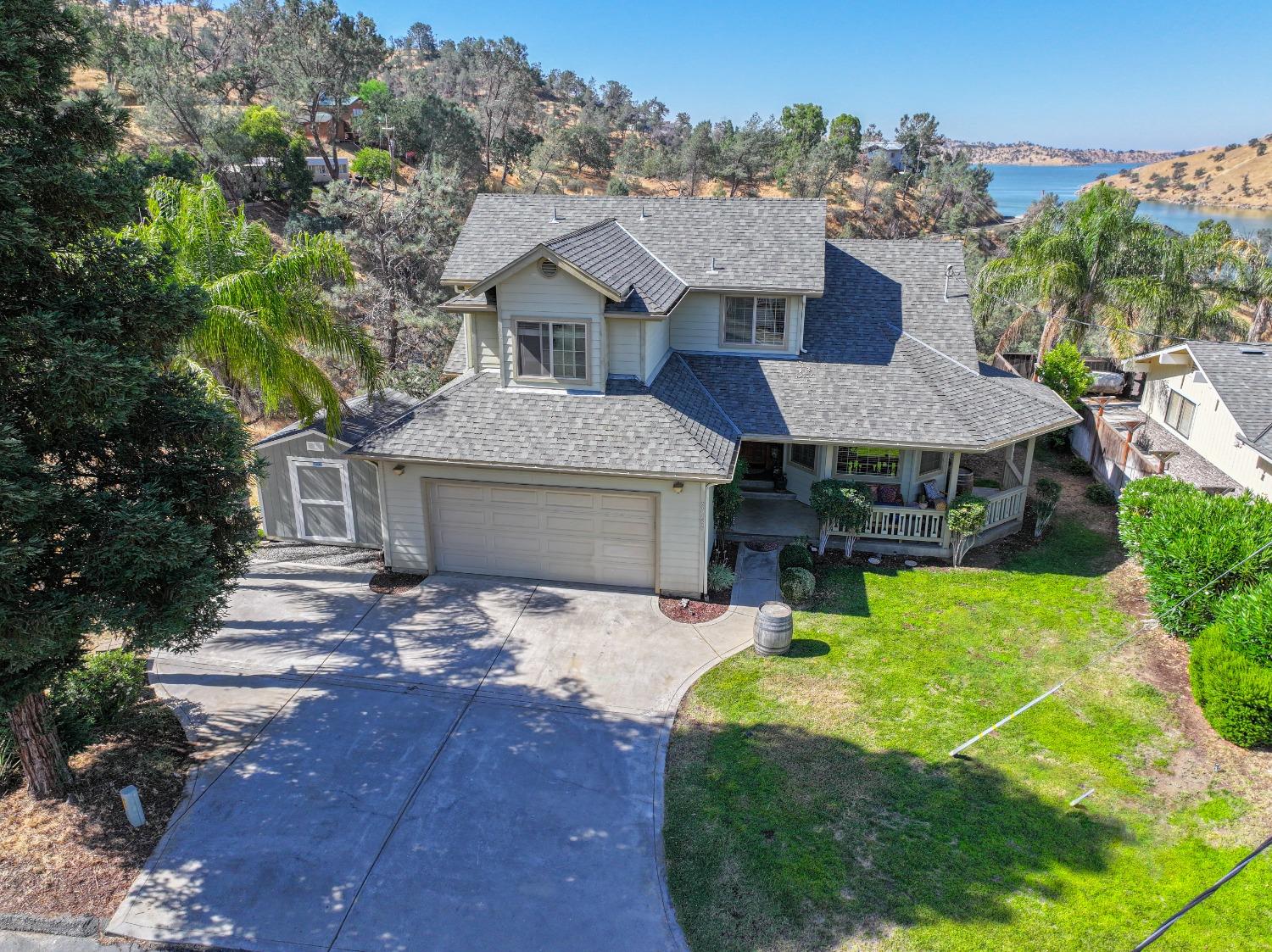 Photo of 28489 Perkins Rd in Friant, CA