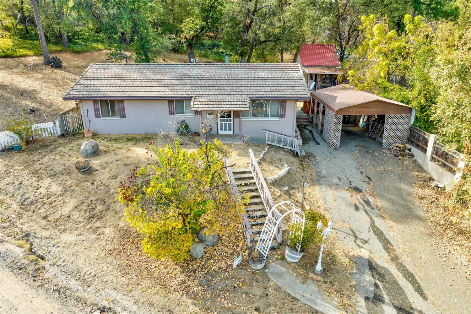 Photo of 32900 Rd 222 in North Fork, CA