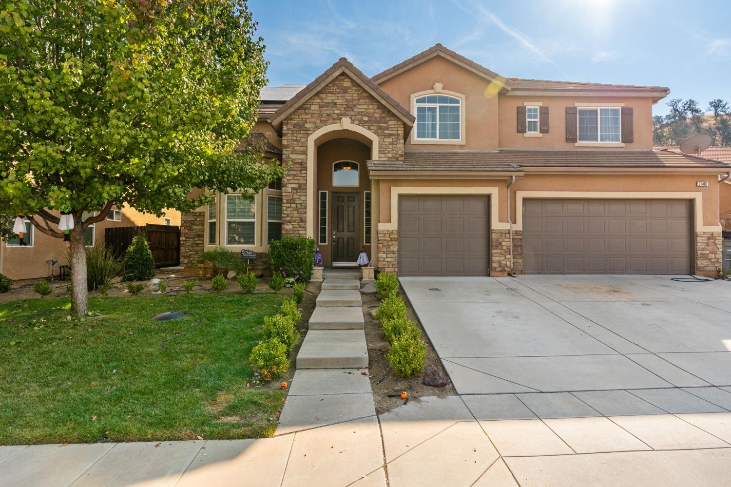 Photo of 21401 Sole Ln in Friant, CA