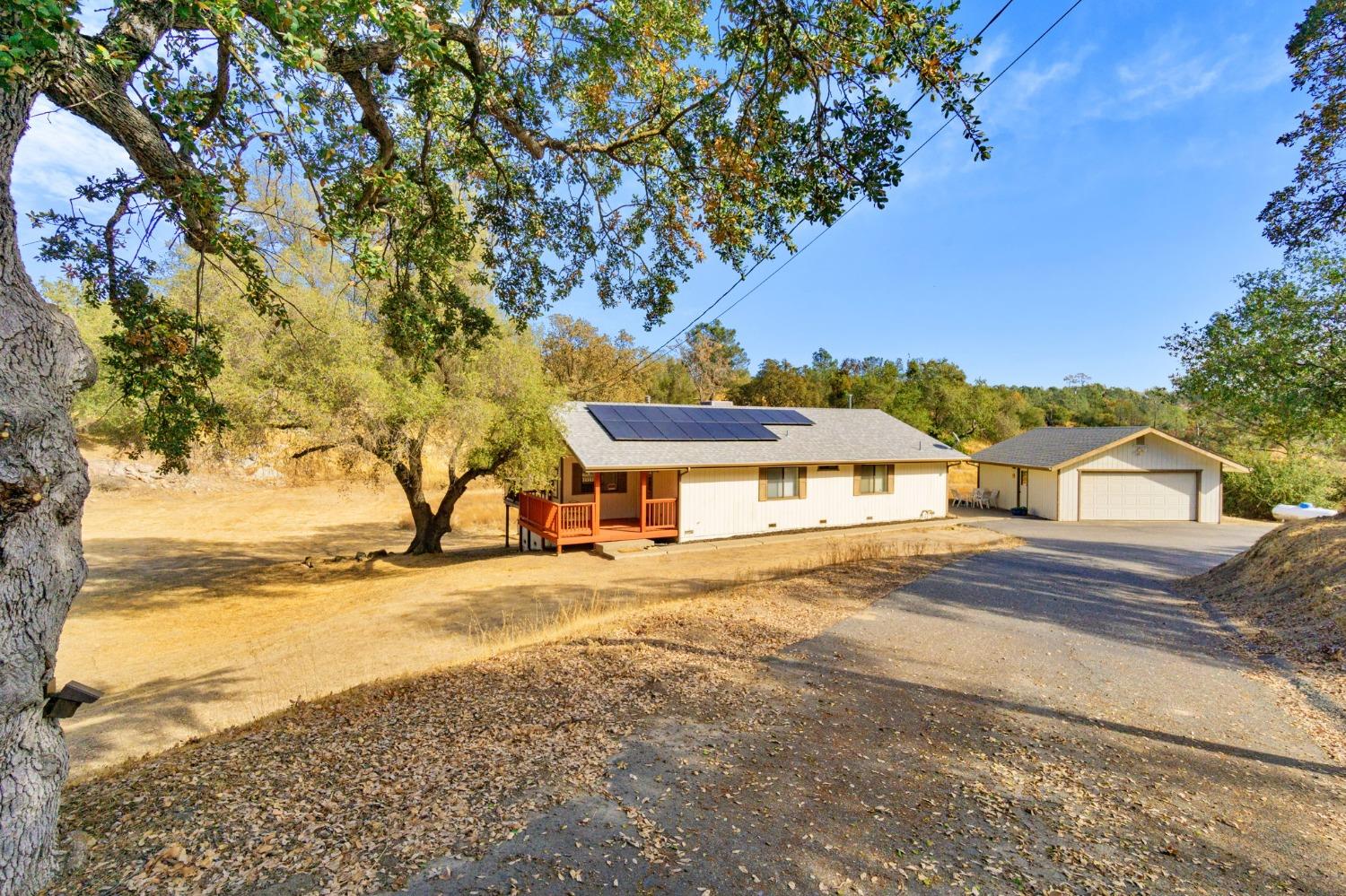 Photo of 28841 Yosemite Spgs Parkwa in Coarsegold, CA