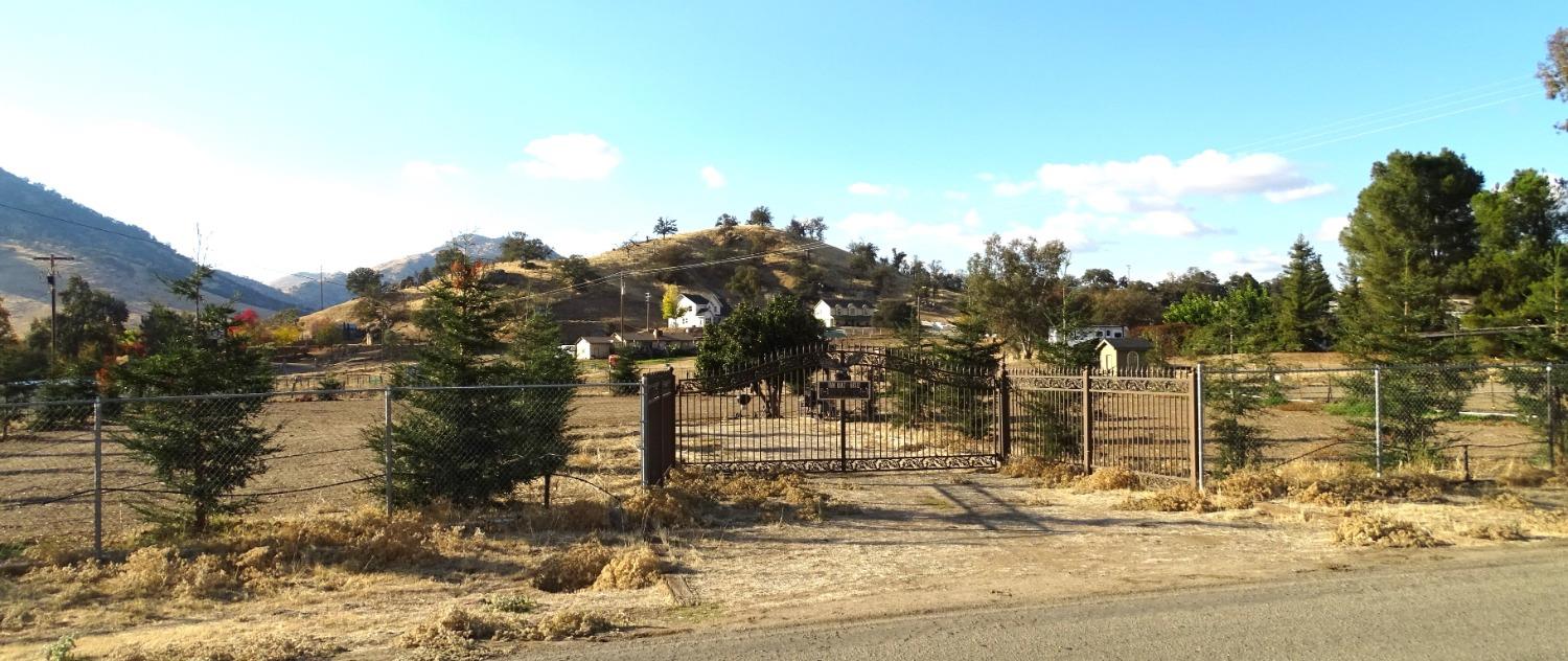 Photo of 1 Lupine Dr in Wonder Valley, CA