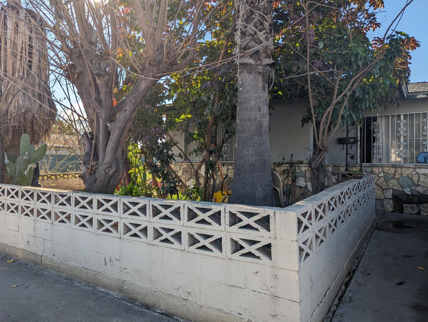 Photo of 1333 Academy Ave in Sanger, CA