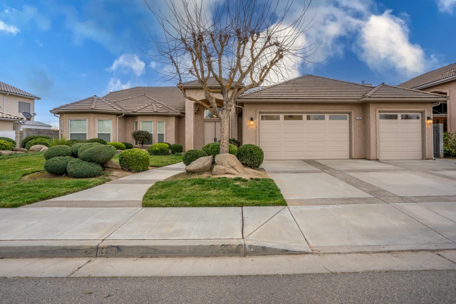 Photo of 1457 Penny Wy in Madera, CA