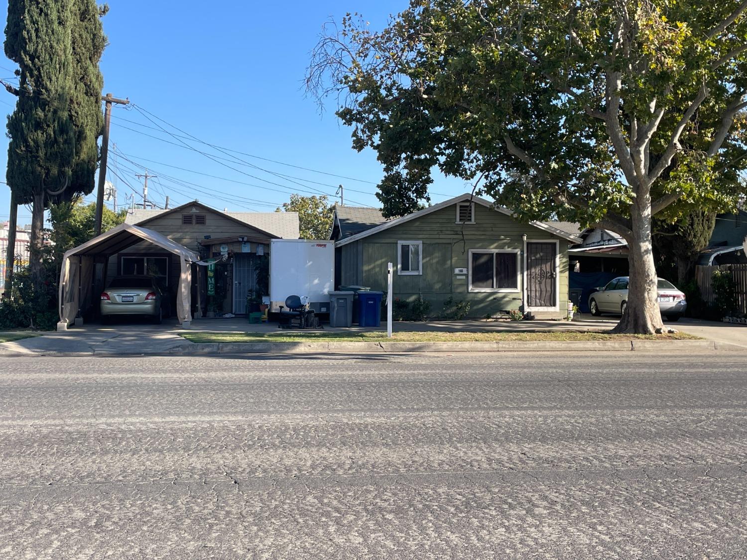 Great investment opportunity to own 2 houses on one lot. Homes are 3 bedroom 1 bathroom and 2 bedroom 1 bathroom. Great tenant history. Close to churches, schools, stores and easy freeway access. Property has lots of potential. Must see to appreciate!