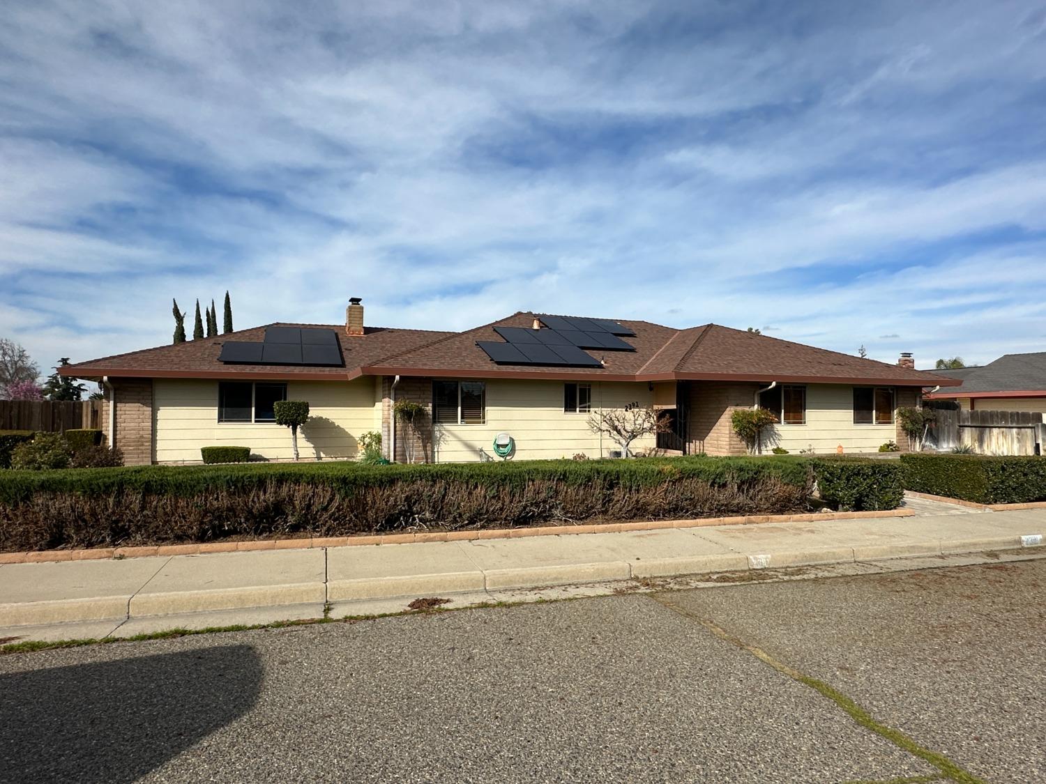 Photo of 2391 Suncrest St in Atwater, CA