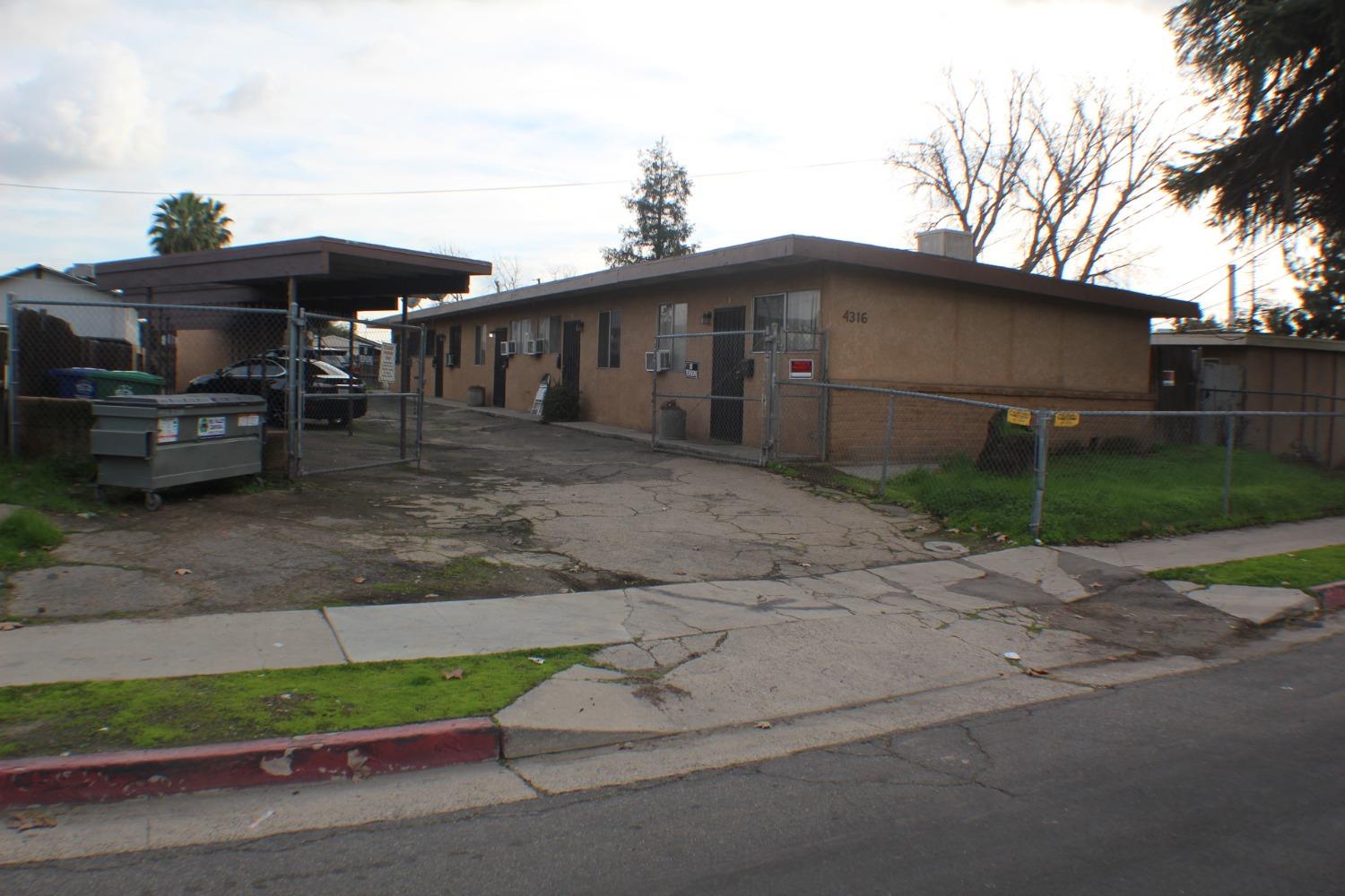 Photo of 4316 E Olive Ave in Fresno, CA