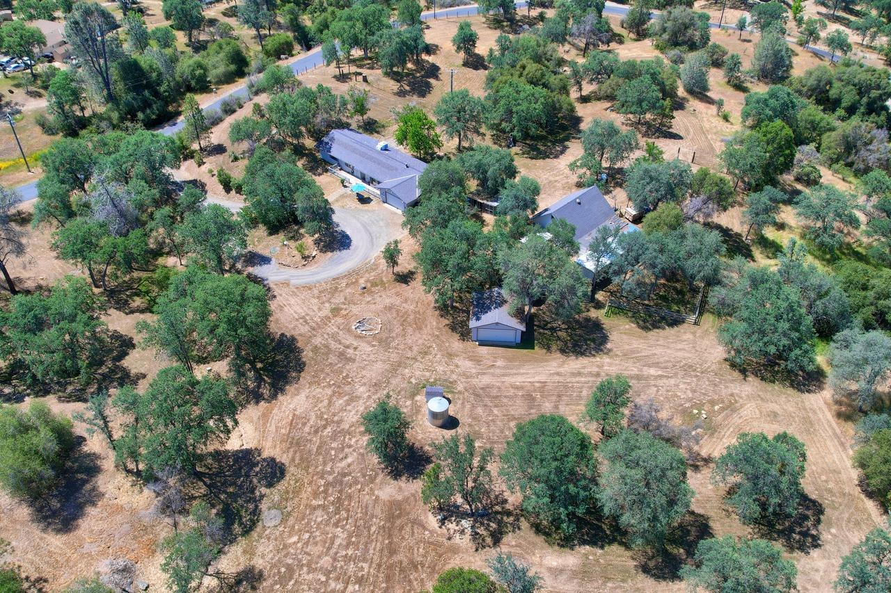 Photo of 3437 Windy Hollow Rd in Mariposa, CA