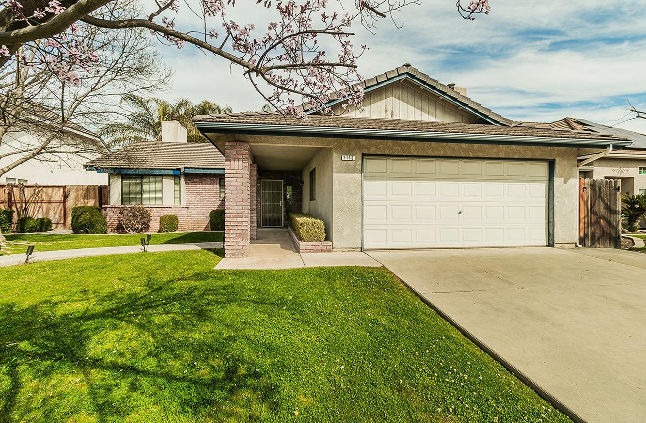 Photo of 2138 E Christopher Dr in Fresno, CA