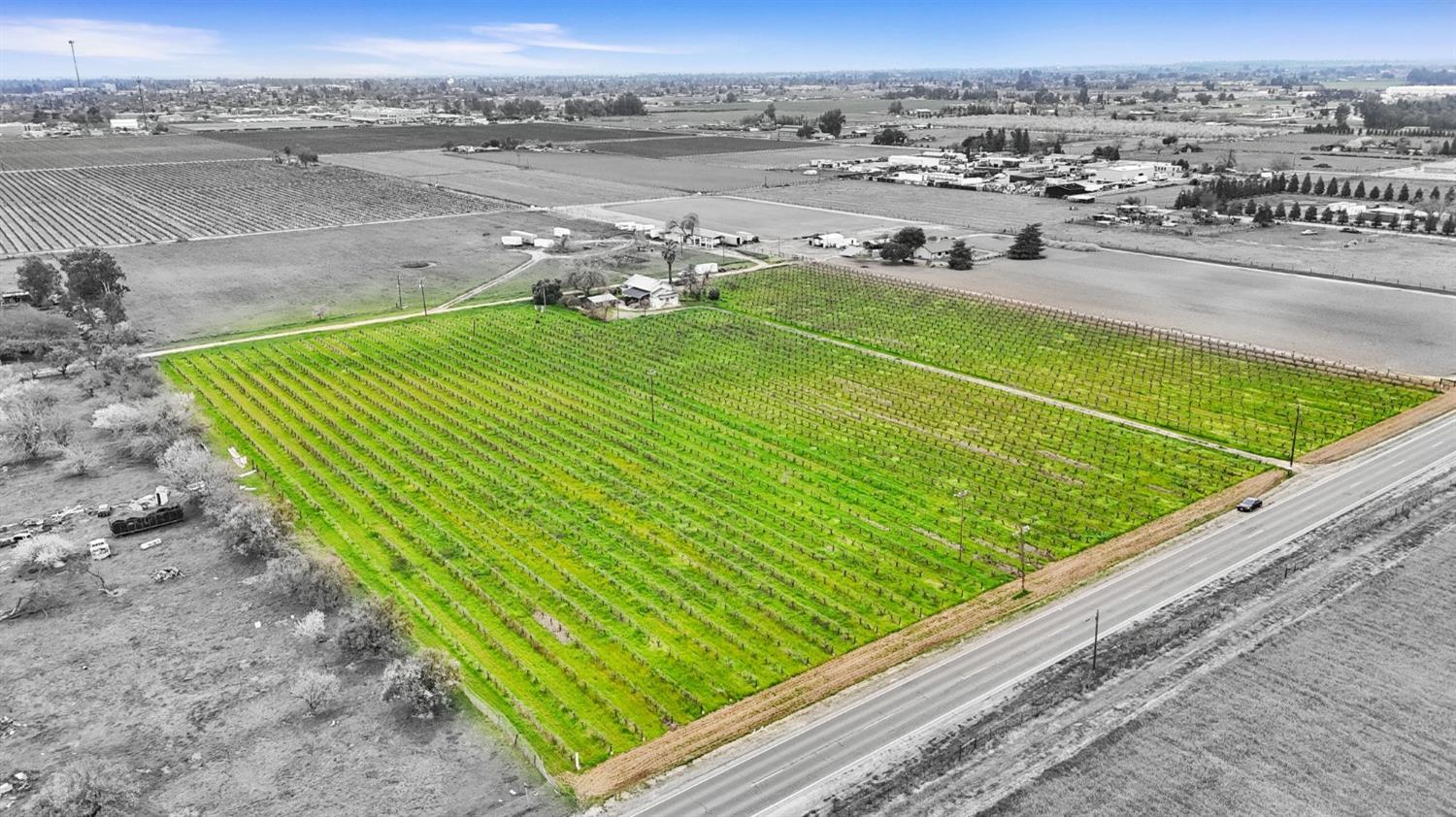 Photo of 14260 Rd 29 in Madera, CA