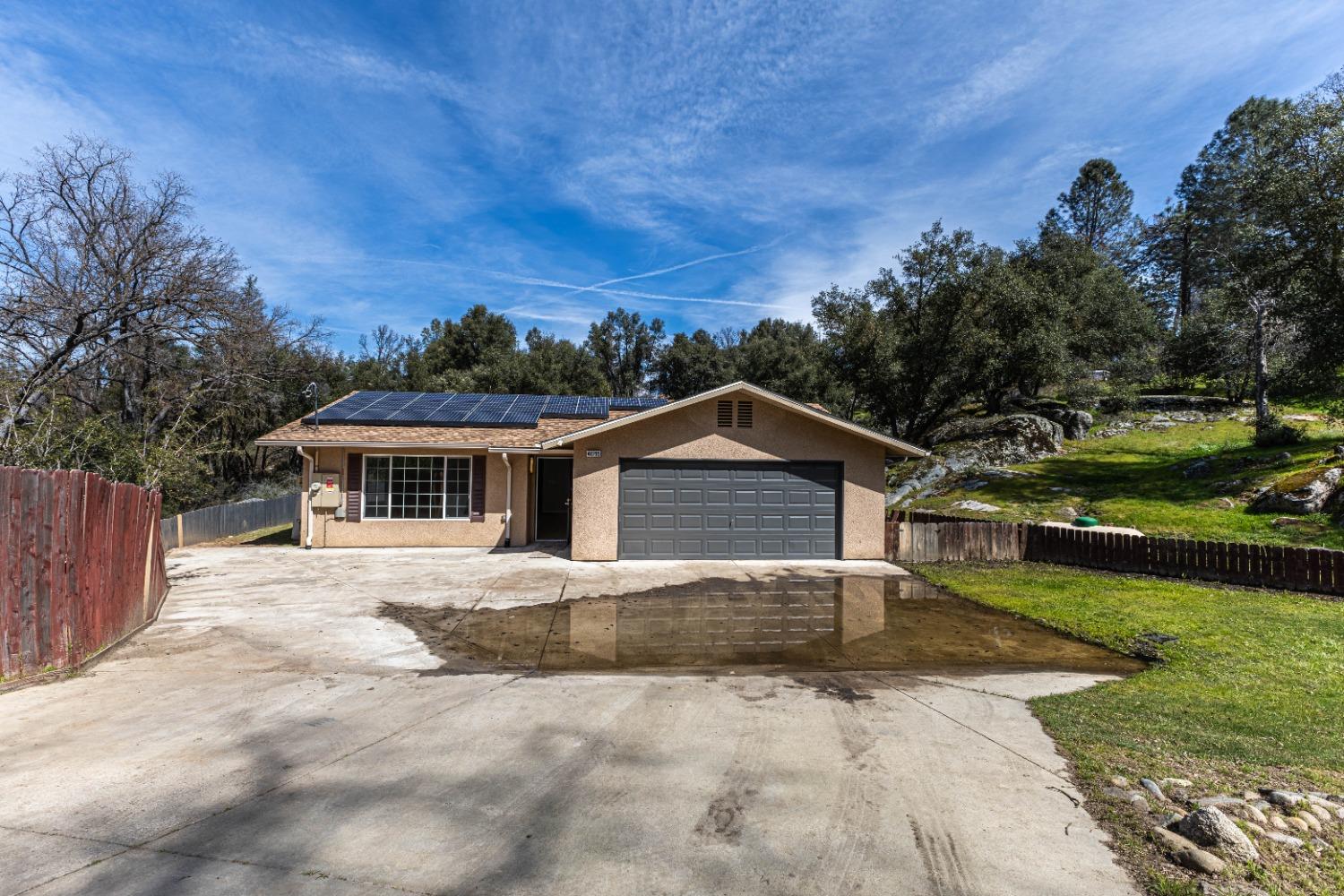 Photo of 48795 Rock Point Rd in Oakhurst, CA