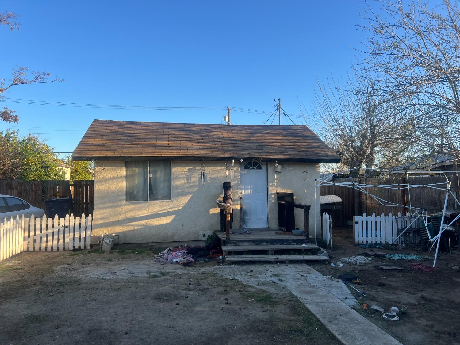Photo of 512 Fig St in Bakersfield, CA