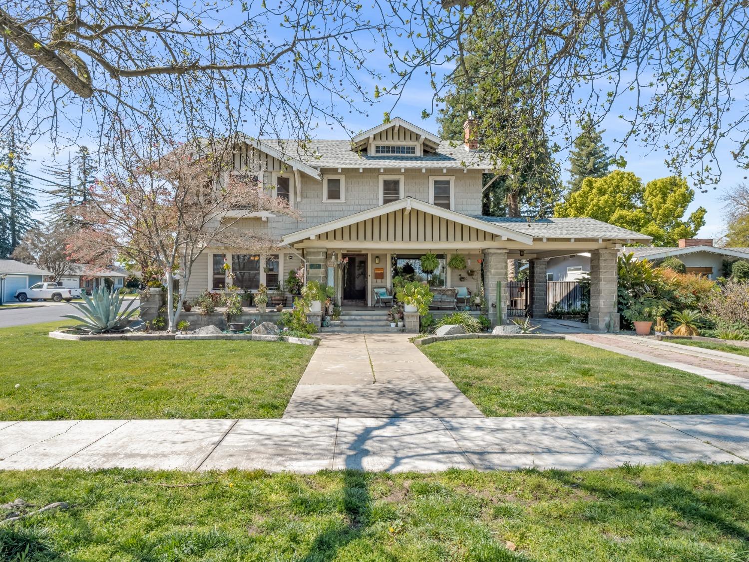 Photo of 259 S Reed Ave in Reedley, CA
