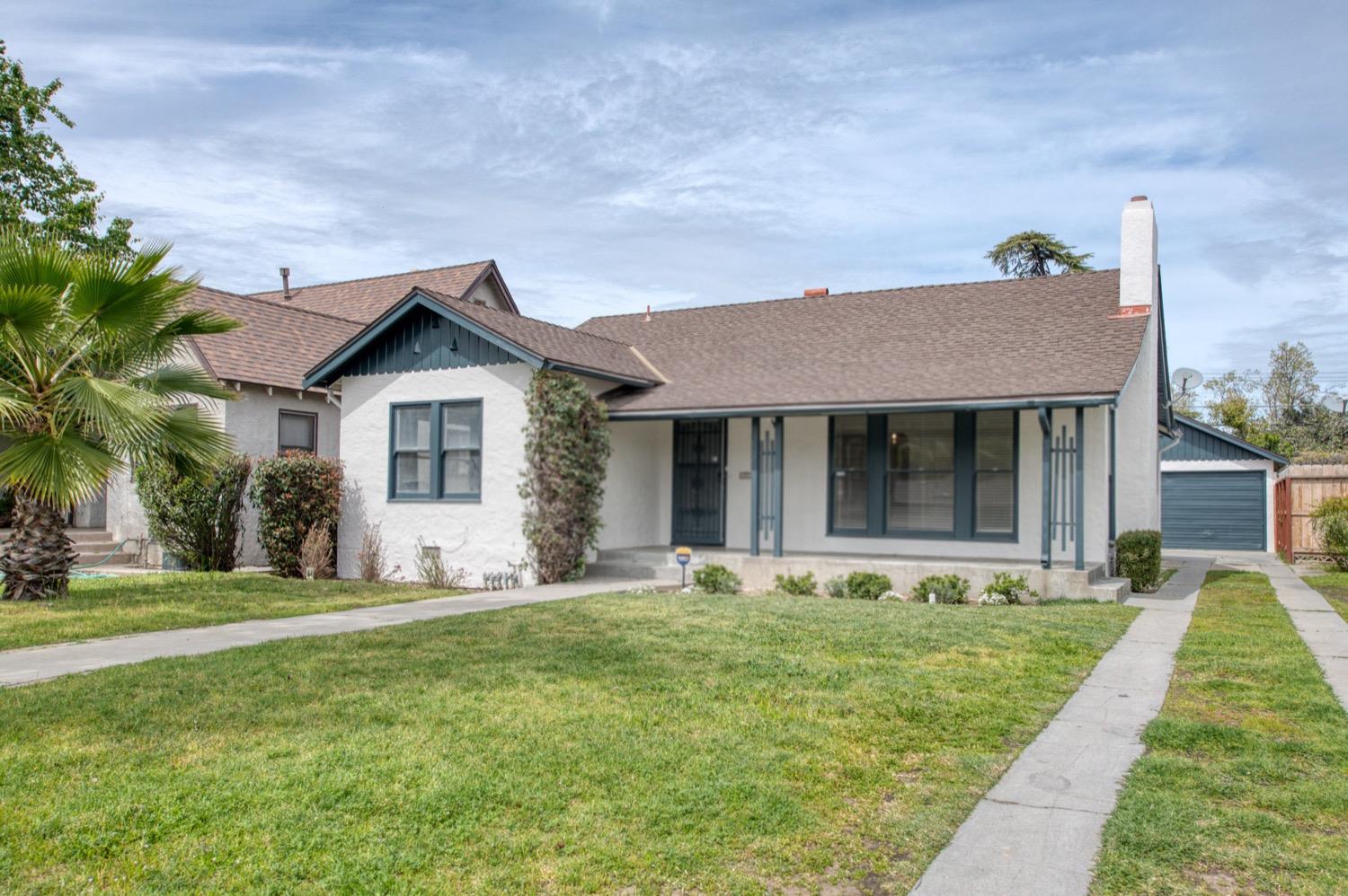 Photo of 1115 E Yale Ave in Fresno, CA