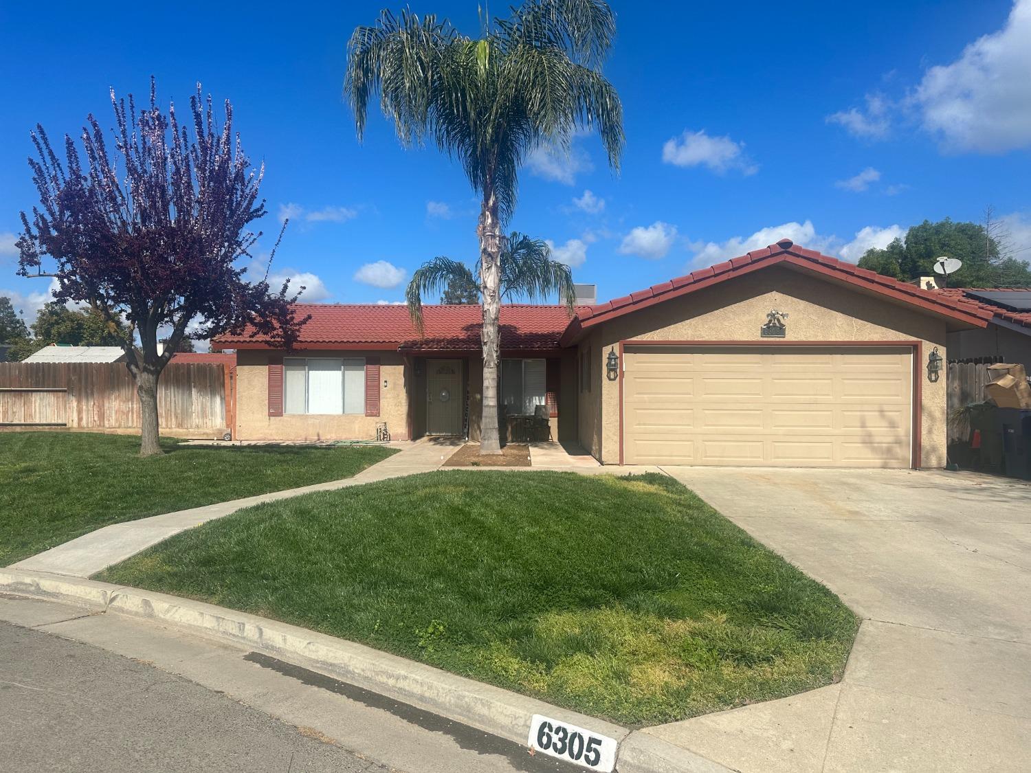 Photo of 6305 N State St in Fresno, CA