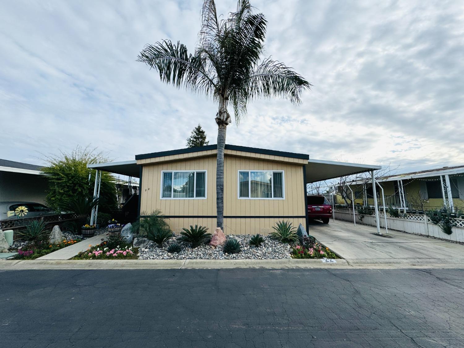 Photo of 2575 S Willow Ave #22 in Fresno, CA