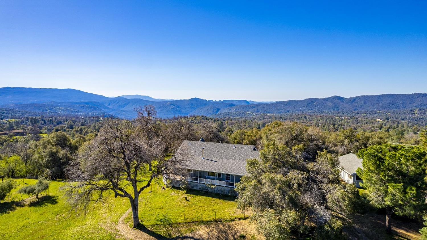 Photo of 55585 Quail Hollow Ct in North Fork, CA