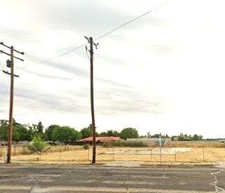 Photo of 2071 S Cedar Ave in Fresno, CA