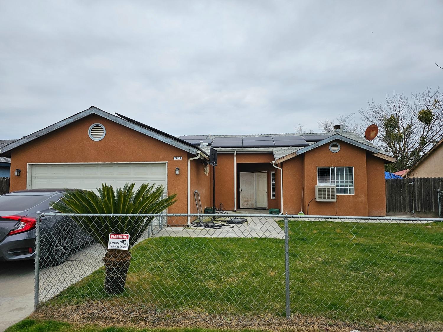 Photo of 2039 Thompson Ave in Selma, CA