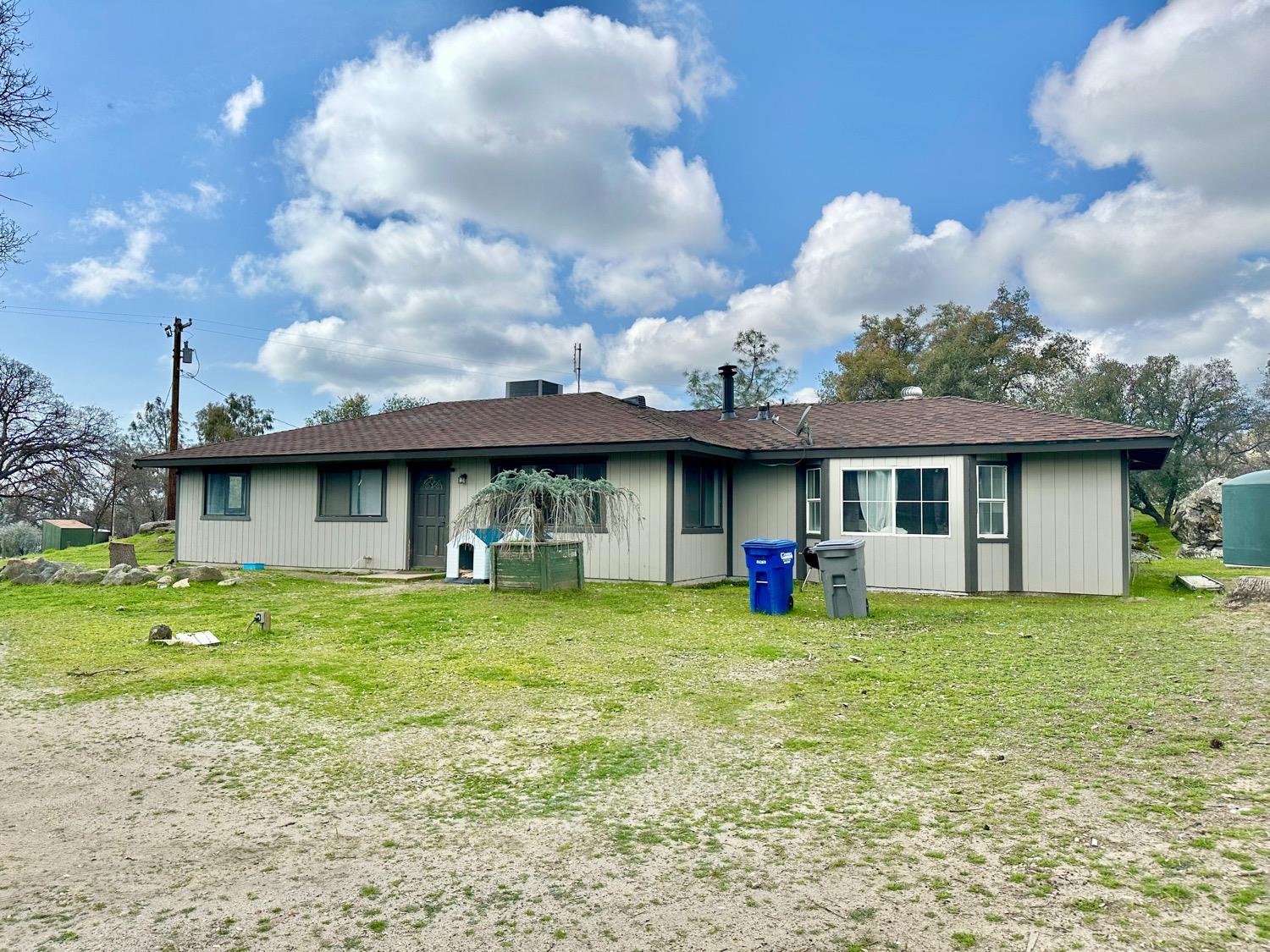 Photo of 31331 Auberry Rd in Auberry, CA