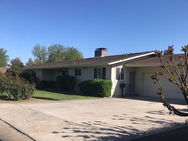 Photo of 164 N Park Dr in Madera, CA